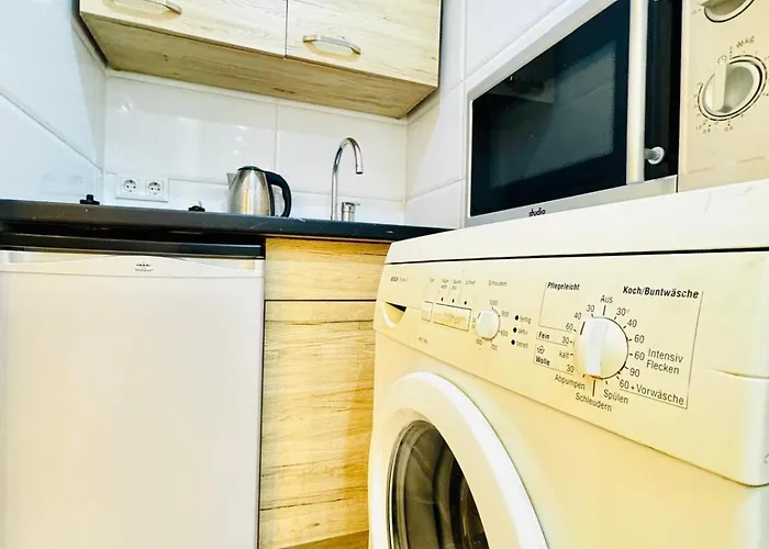 For Two Close To Historic Rathausplatz *