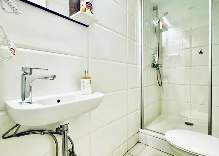 For Two Close To Historic Rathausplatz Vienne