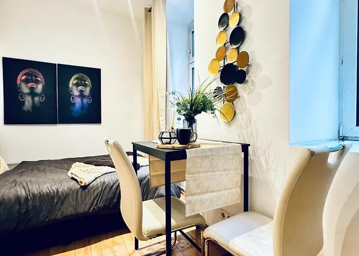 For Two Close To Historic Rathausplatz Appartement