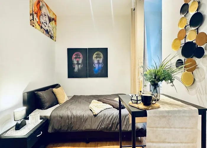 For Two Close To Historic Rathausplatz
